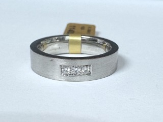 Diamond ring