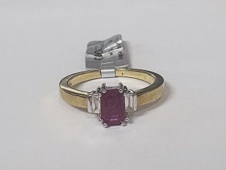 Ruby & diamond ring