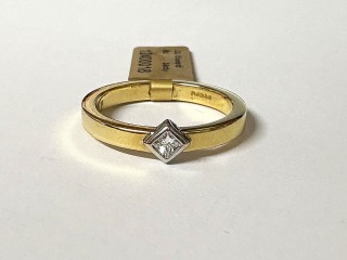 Diamond ring