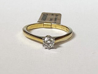 Diamond ring