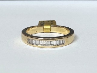 Diamond ring