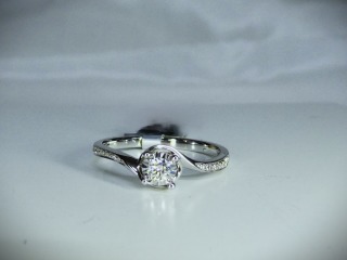 Diamond ring