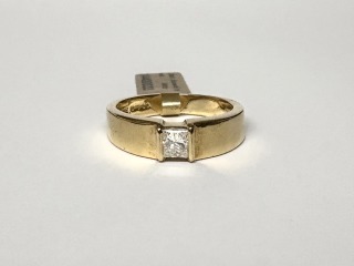 Diamond ring