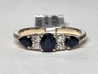 Sapphire & diamond ring