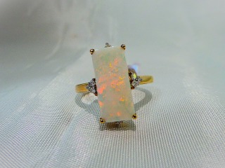 Opal & Diamond ring