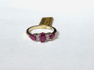 Ruby & diamond ring
