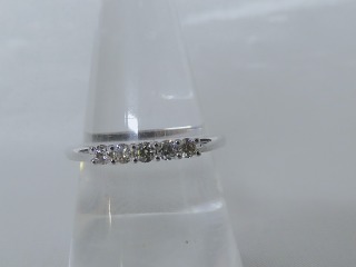Diamond ring