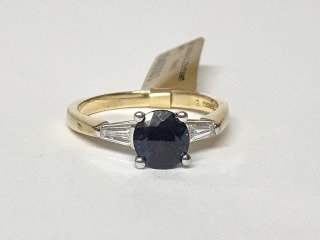 Sapphire & diamond ring