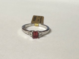 Orange sapphire & diamond ring