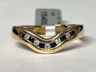 Sapphire and diamond ring