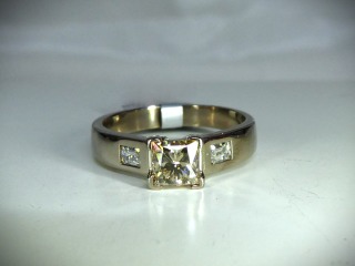 Diamond ring