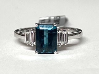 Blue/green Tourmaline & Diamond ring