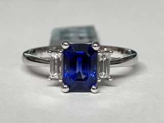 Sapphire & Diamond ring