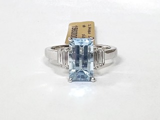 Aquamarine & diamond ring