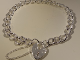 Charm bracelet