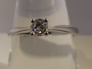 Diamond ring