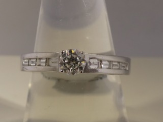 Diamond ring