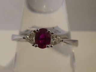 Ruby & diamond ring
