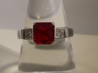Ruby & diamond ring
