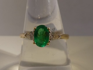 Emerald & diamond ring