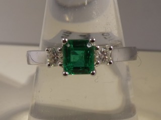 Emerald & diamond ring