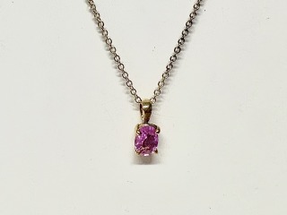 Pink sapphire pendant