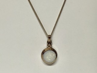 Opal pendant
