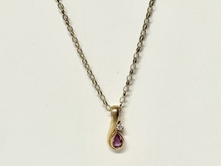 Pink Sapphire & diamond pendant