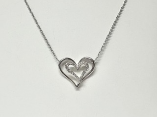 Diamond heart pendant