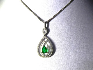 Emerald & diamond pendant