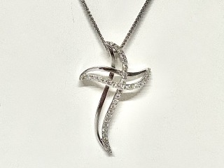 Diamond pendant