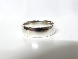 Oval 6mm 18ct Yellow or White