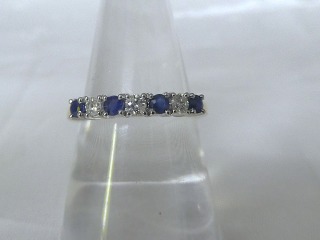 Sapphire & diamond ring