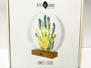 Family colours- Hand prints.