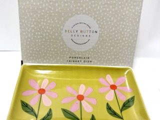 Green with pink flowers.- Ceramic trinket dish.