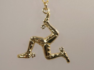 Three legs pendant