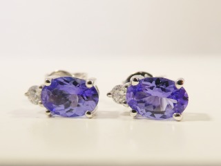 Tanzanite & diamond Earrings