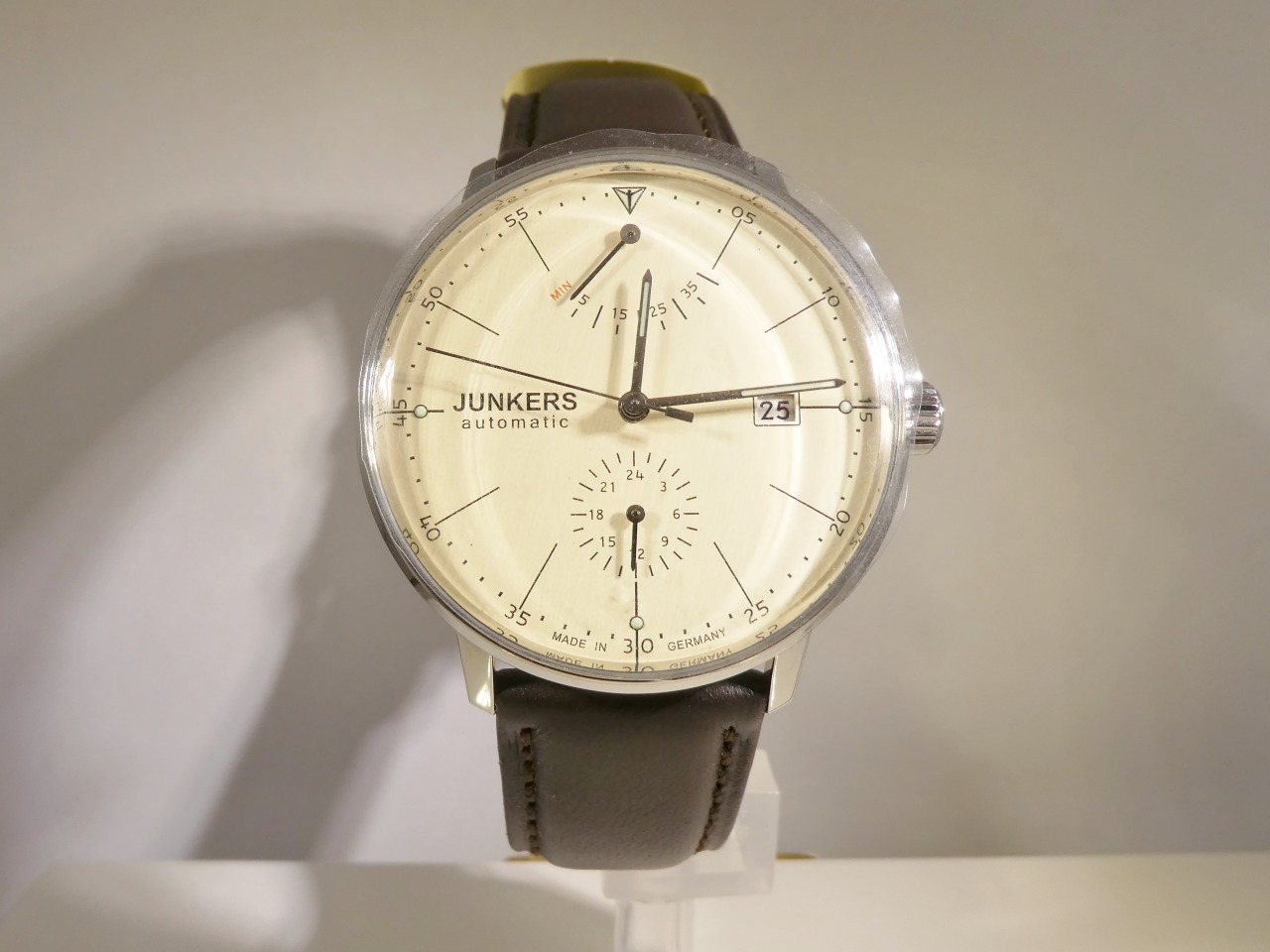 junkers mechanical watch
