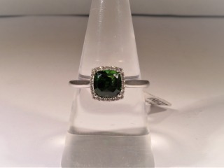 Tsavorite Garnet & Diamond ring