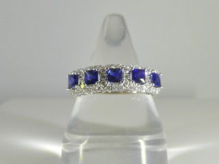Sapphire & diamond ring