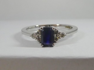 Sapphire & diamond ring