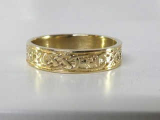 3 legs Celtic ring