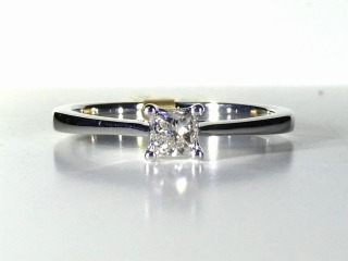 Diamond ring