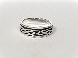 Celtic design spinner ring SCR5