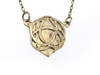 Solid celtic pendant