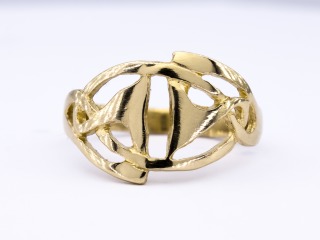 Open work celtic ring
