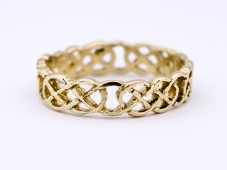 Open work celtic ring