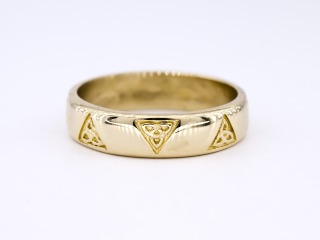 Trinity knot Celtic Ring
