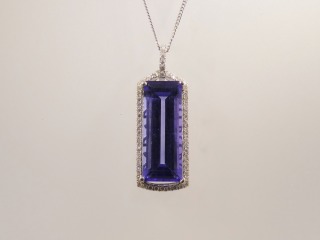 Tanzanite and Diamond pendant