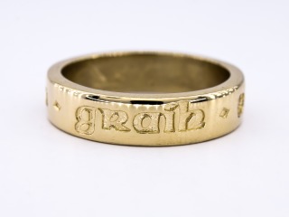 Manx Script Ring 9ct yellow Gold Size R